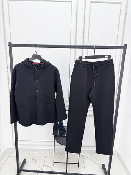 Прогулочный костюм Kiton