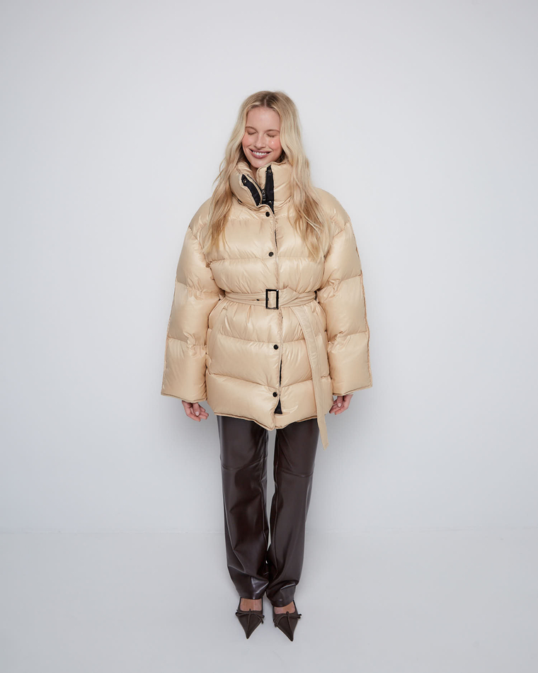 Пуховик со съемным капюшоном из нейлона Монклер бежевый