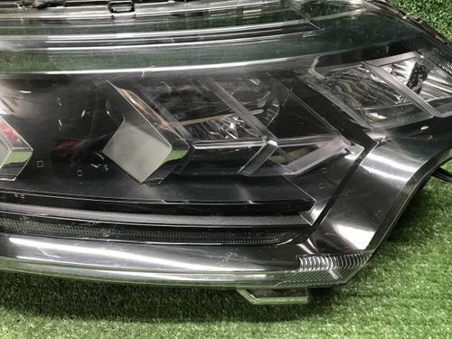 Фара правая Mitsubishi Outlander 3 (2018-н.в.) LED