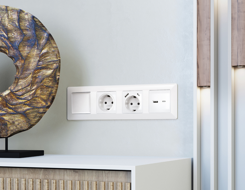 MA111010 Комплект механизма розетки ALFA Белый глянец 2USB A+C 20W (быстрая зарядка) QUANT