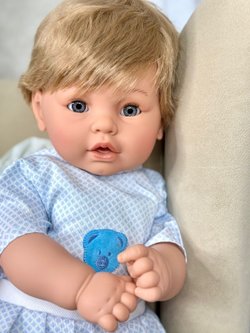 Кукла Berbesa мягконабивная 62см Dulzon (8035S)