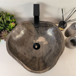 Раковина из речного камня RS-65372 47*43*15 0856