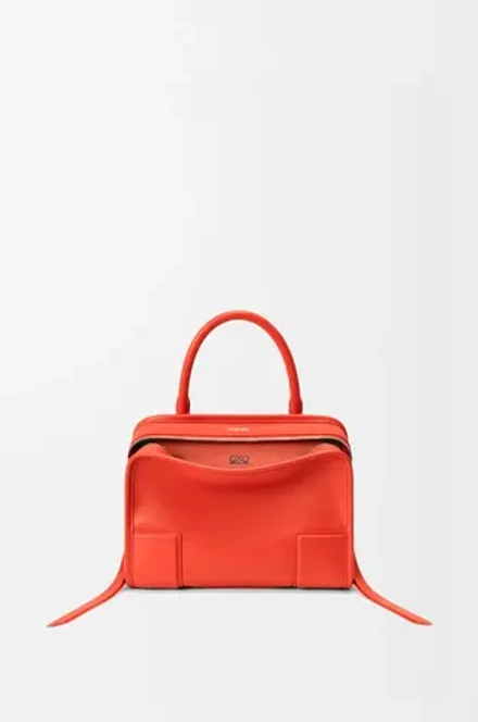Loewe Маленькая сумка Amazona 180 из мягкой телячьей кожи, оранжевый