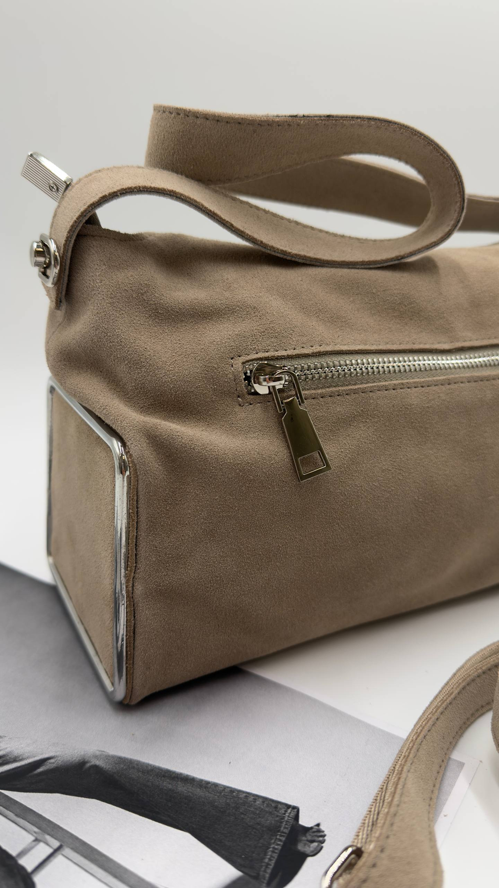 Сумка женская натуральная замша артикул 083-51 цвет "бежевый"