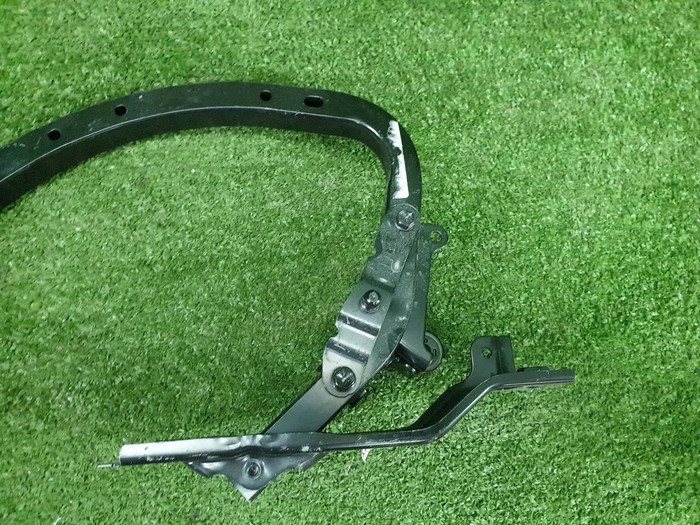 Петля крышки багажника Toyota Camry xv70 (2017-нв)
