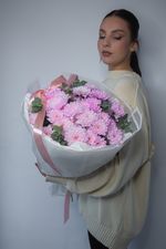 Хризантема с эвкалиптом "M"