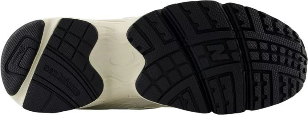 Кроссовки New Balance 725 бежевый