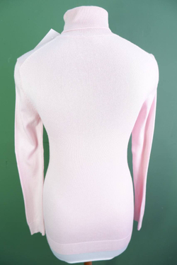 Водолазка Ostin нежного оттенка, маркировка XS, визуально 42 размер