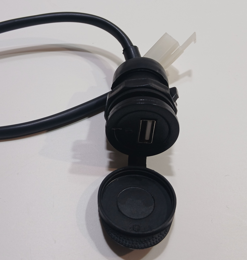 USB разъем Квадроцикл Avantis Forester Long 200