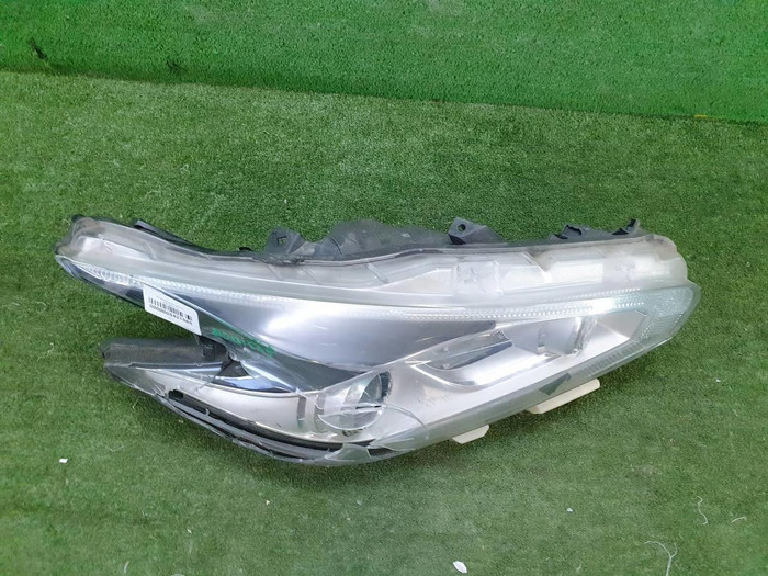 Битая Фара правая Nissan Murano Z52 (14-22) LED