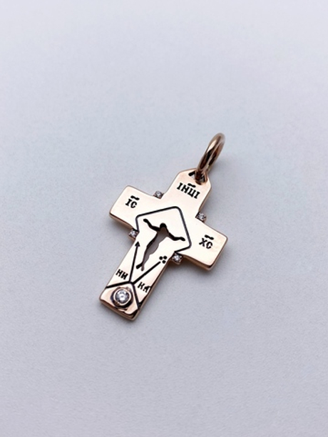 Крест из серебра/Позолота/С подвижным ухом/С камнями