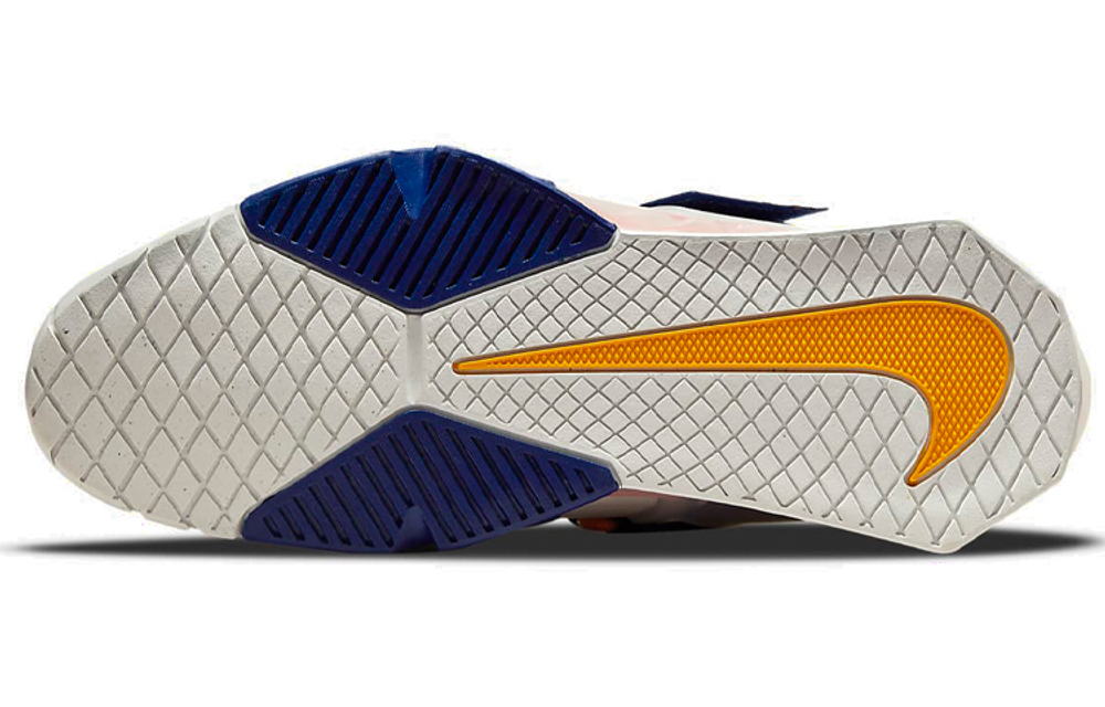 Кроссовки Nike Savaleos