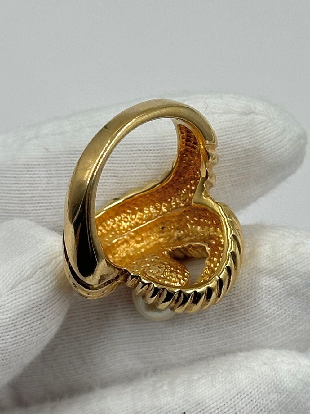 Кольцо с «жемчугом»