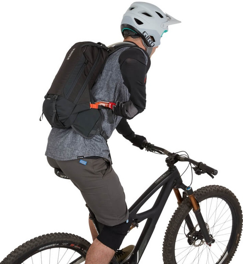 Велорюкзак с гидратором Thule Rail Pro Hydration Pack 12L TRHP112P Obsidian (3203799)