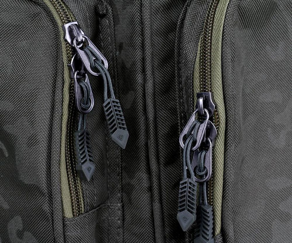 CARP PRO Сумка карповая с вмонтированным столиком 55x38x26см