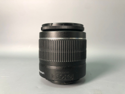 Canon 1100D Kit 18-55mm, 5140 кадров, есть царапины.