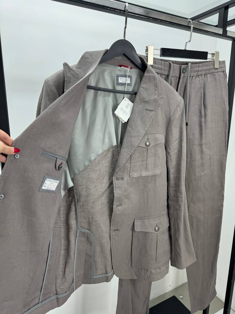 Льняной костюм Brunello Cucinelli