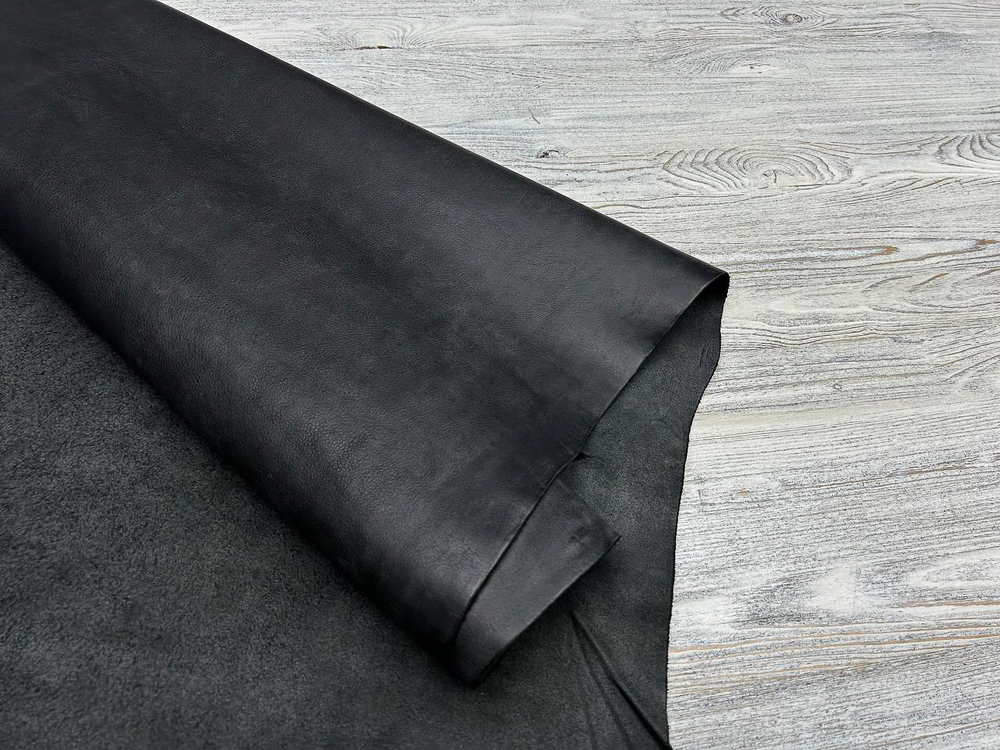 Paradigma Wax Nero (1,8-2,0 мм), цв. Черный, натуральная кожа