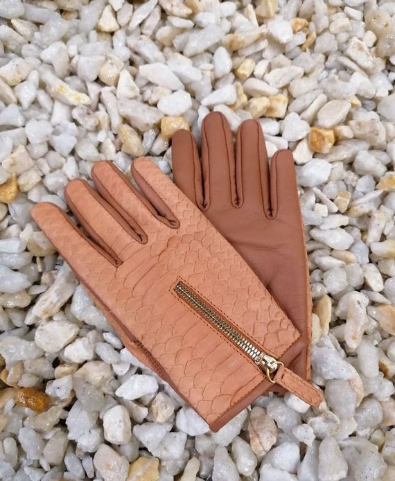 Перчатки из кожи питона AC-75