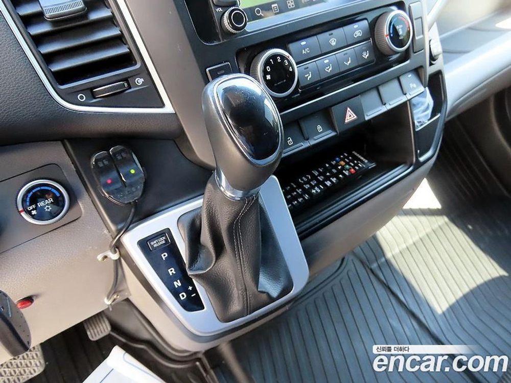 Hyundai Solati 16인승 (12.2019)