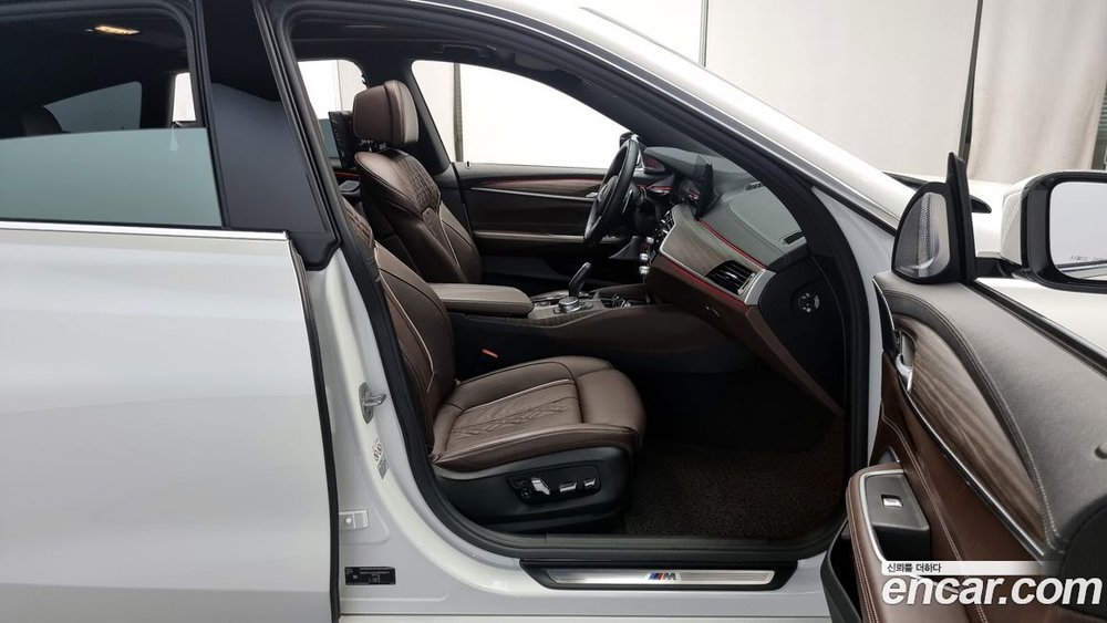 BMW 6 Series GT (G32) 630i xDrive M Sports (10.2020)