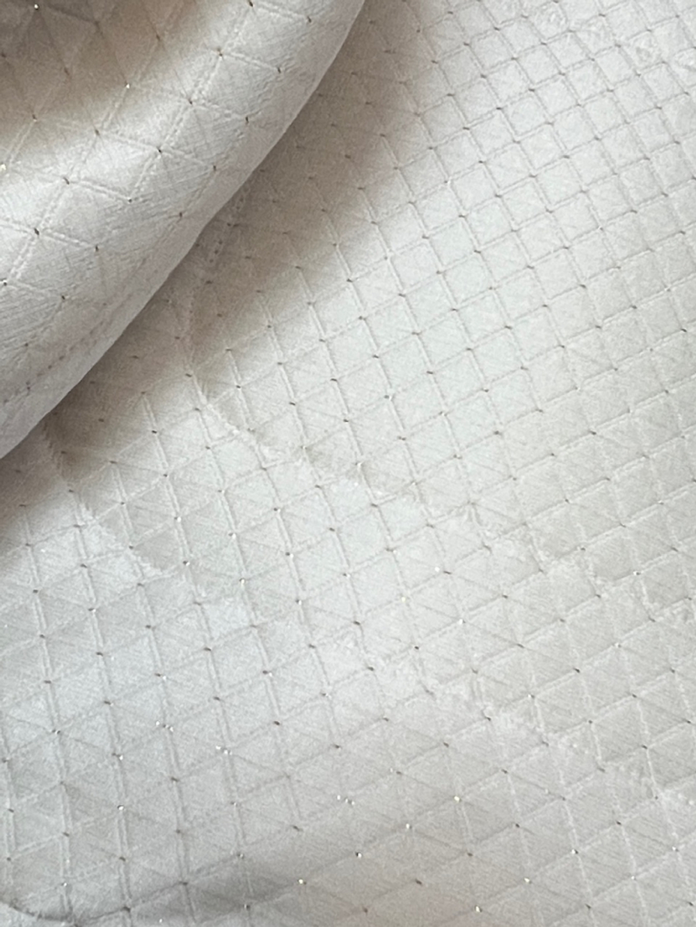 Покрывало 270x270 Blumarine Primizia burro молочного цвета