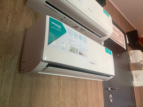 Классическая сплит-система Hisense EASY Classic A AS-12HR4RYDDJ00 (комплект)