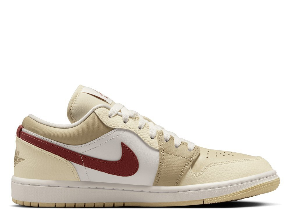 Баскетбольные кроссовки  Air Jordan 1 Low Bezowe