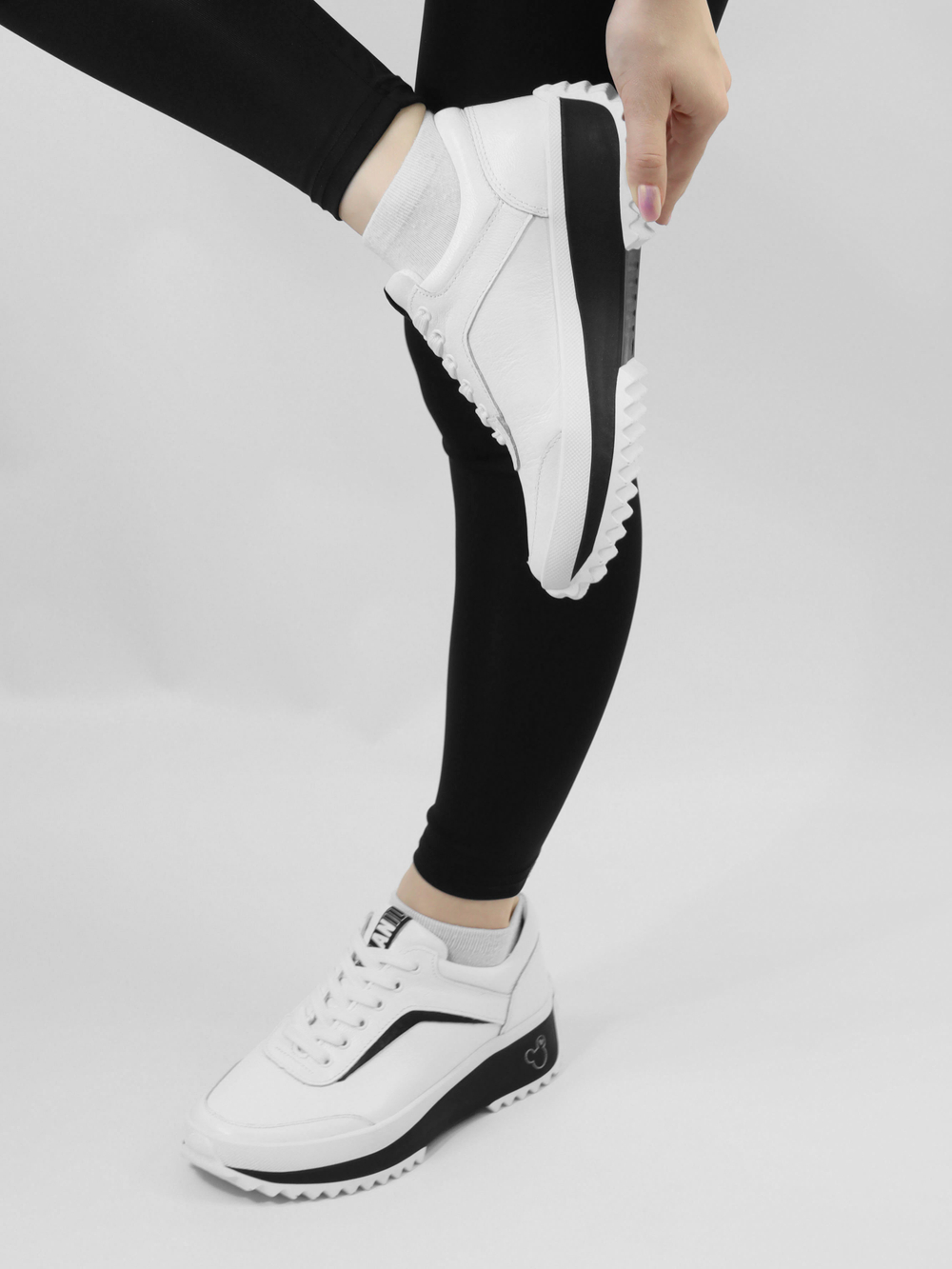 Кроссовки женские K698-1V