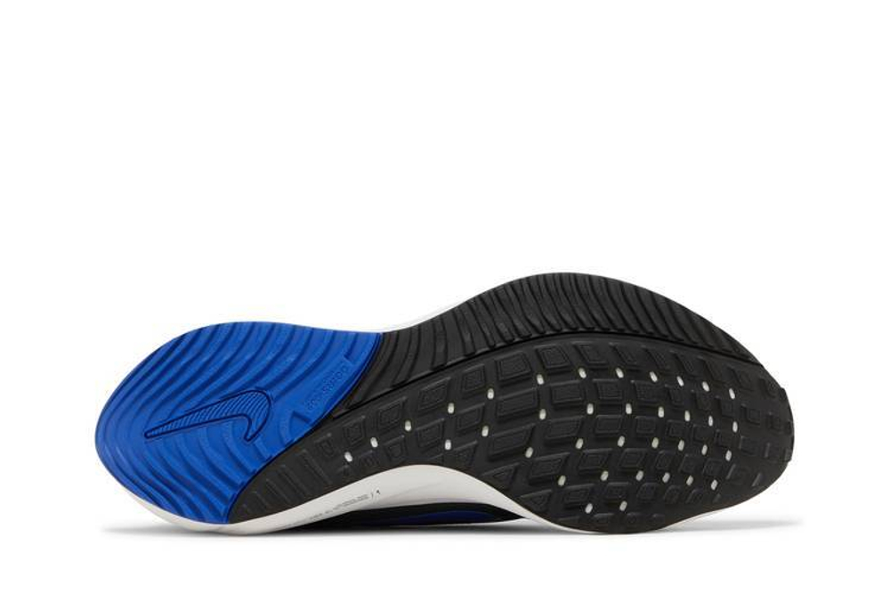 Кроссовки Nike Air Zoom Vomero 16