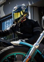 Solaris 2.0 Notorious / Черно-золотой