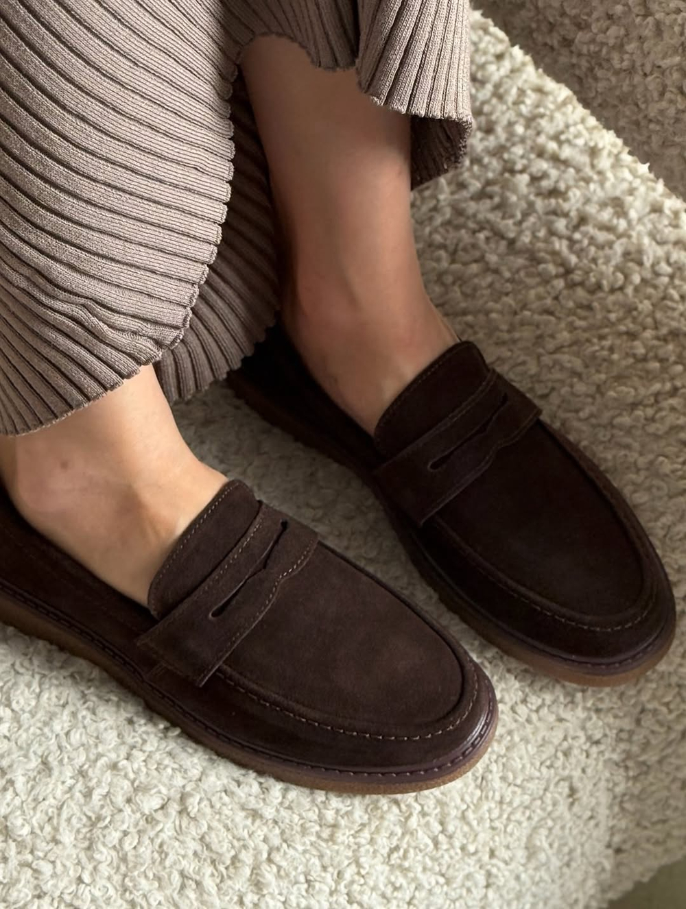 Лоферы из натуральной замши