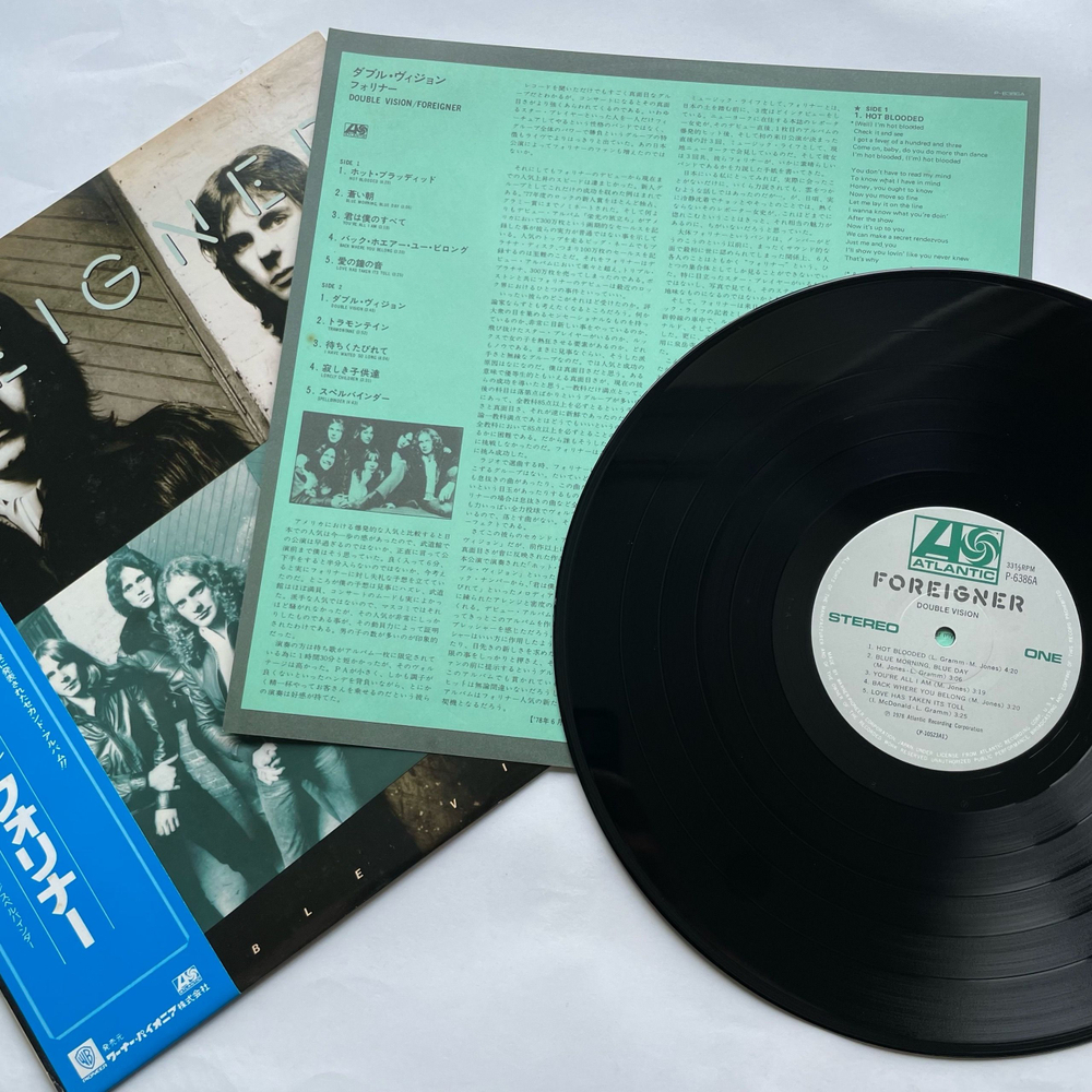 Винтажная виниловая пластинка LP Foreigner Double Vision (Япония 1980) (Оби) Hot Blooded