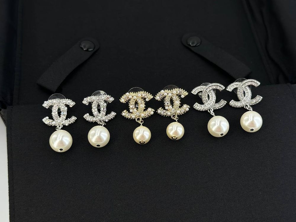 Серьги CHANEL Серьги CHANEL
