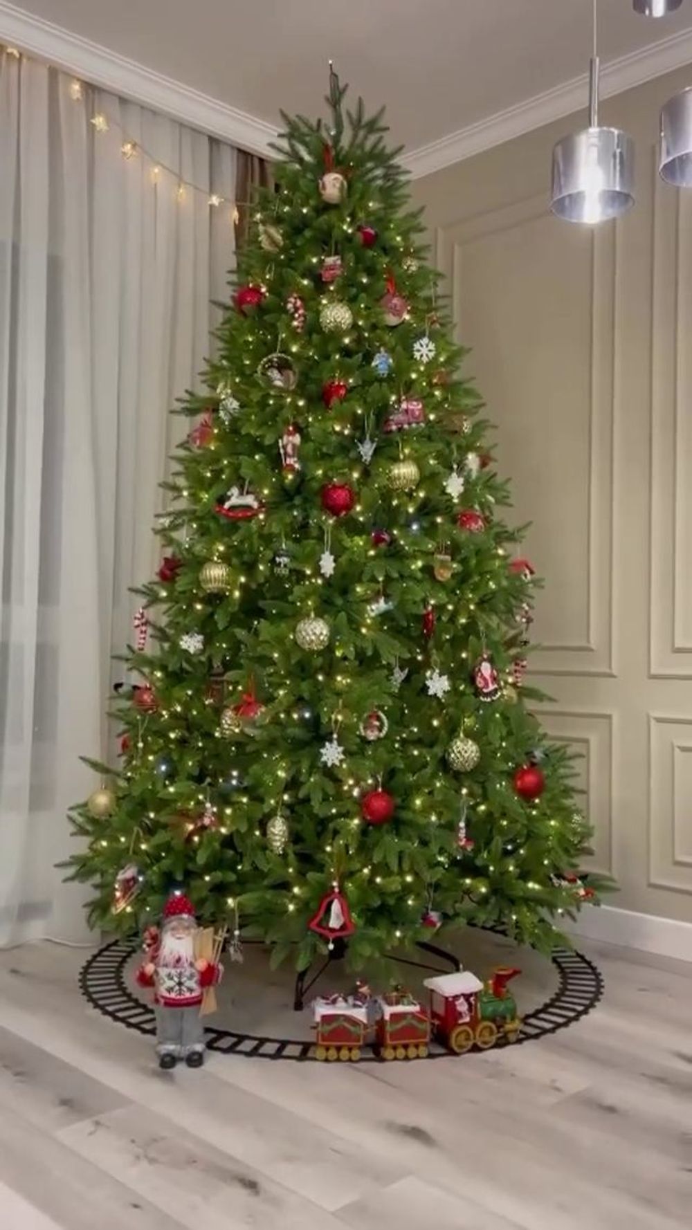 Ель искусственная «Юлия» (Литая хвоя) 155 см / 1,5 м