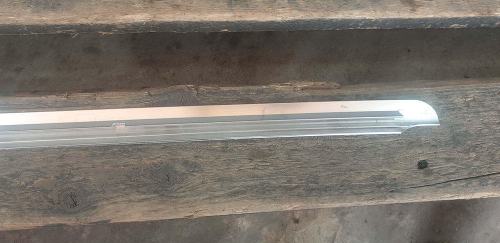 Накладка стекла заднего левого Mercedes GLC (X253) 15-нв Б/У Оригинал A2536700122