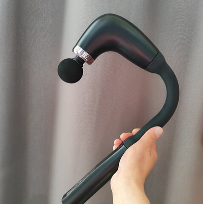 Ударный массажёр с изогнутой ручкой