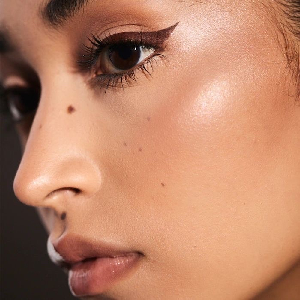 Fenty Beauty Flyliner Longwear Liquid Eyeliner In Big Truffle