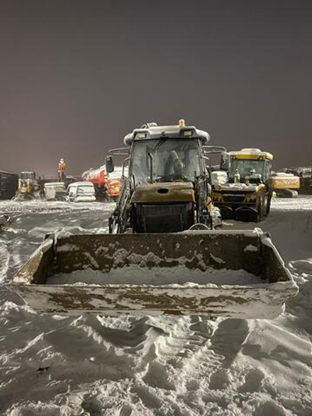 TAVR 570* Экскаватор-погрузчик 570BL (Дизельный, 4,3 л, 116 л.с., АТ)