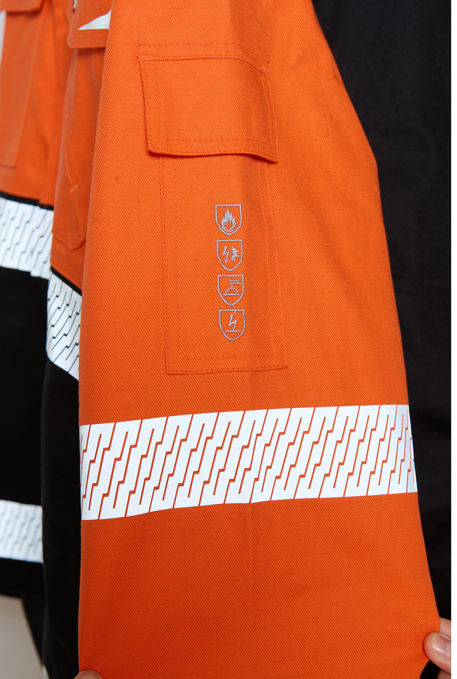 Мы учитываем абсолютно всё<br> при создании спецодежды