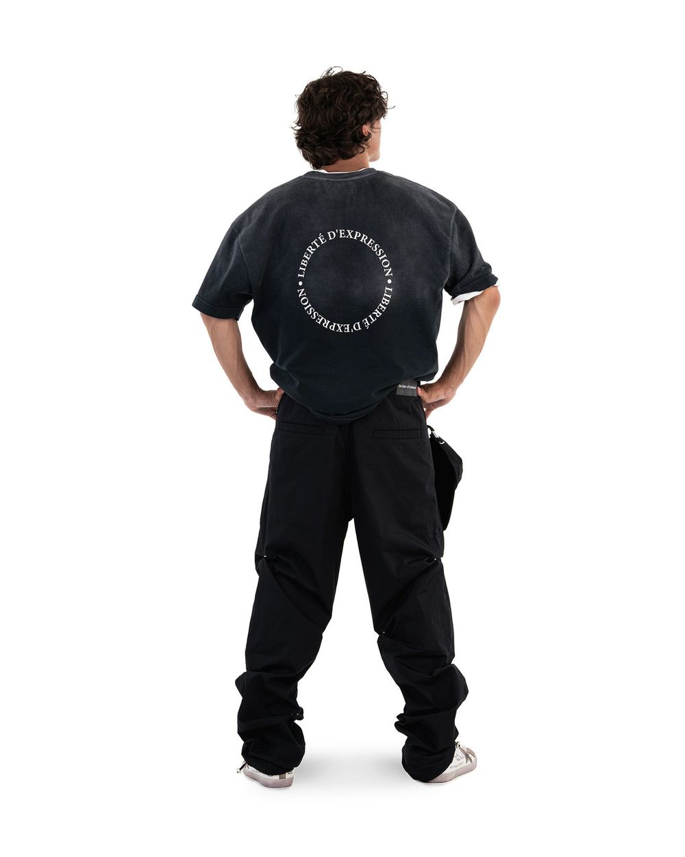 Купить Футболка Bruler d'Amour Liberté d'expression графит Футболка Bruler d'Amour Liberté d'expression графит