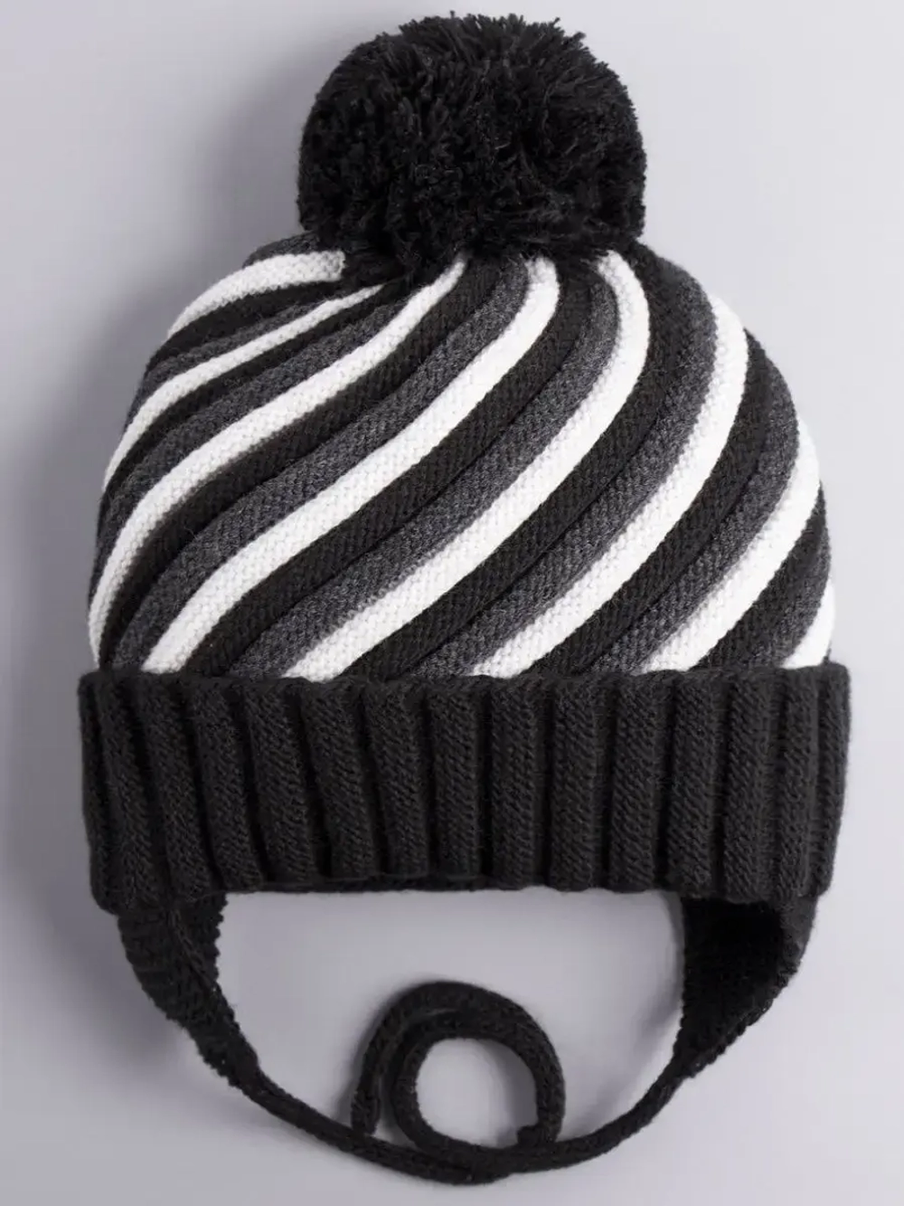 Шапка вязаная зимняя для детей