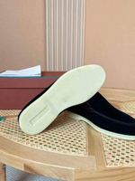 Лоферы Loro Piana Summer Walk с мехом