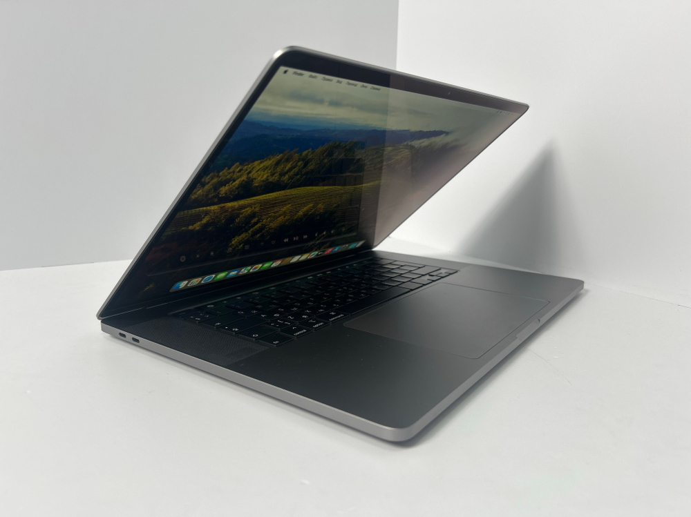 Ноутбук Apple MacBook Pro A2141 2019 16" /Intel Core i7- 9750/RAM 32 GB/SSD 8TB/Radeon Pro 5500M 4GB /3072x1920/Sonoma/Mac Os/Подсветка кл-ры:нет/серый Состояние: B2