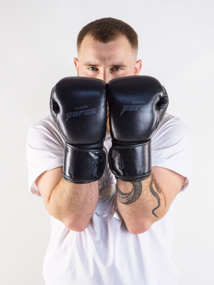 Боксерские перчатки Infinite Force Black Devil