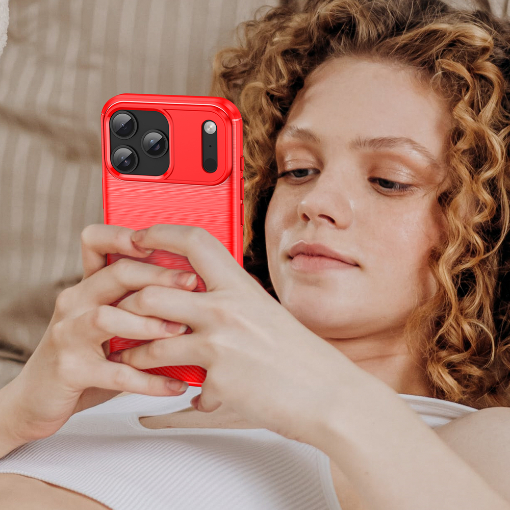 Чехол красного цвета на iPhone 17 Pro Max, мягкий отклик кнопок, серия Carbon (с дизайном под карбон) от Caseport