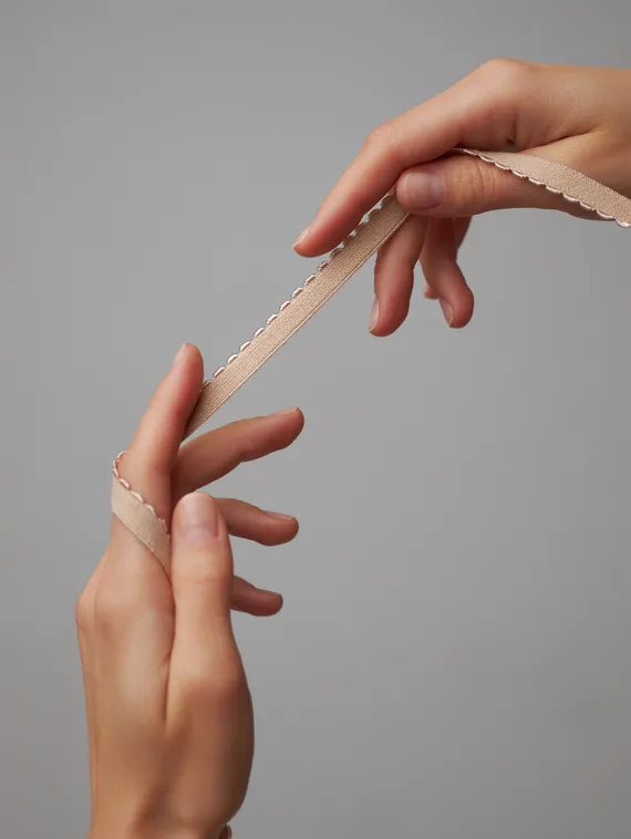 775 641/10 Резинка отделочная Lauma 10 мм, бежевый 775