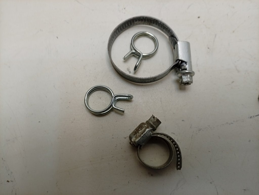 LFTA+5H1741 ктп11 Крепеж и хомуты посудомоечной машины Ariston LFTA+5H1741 б/у