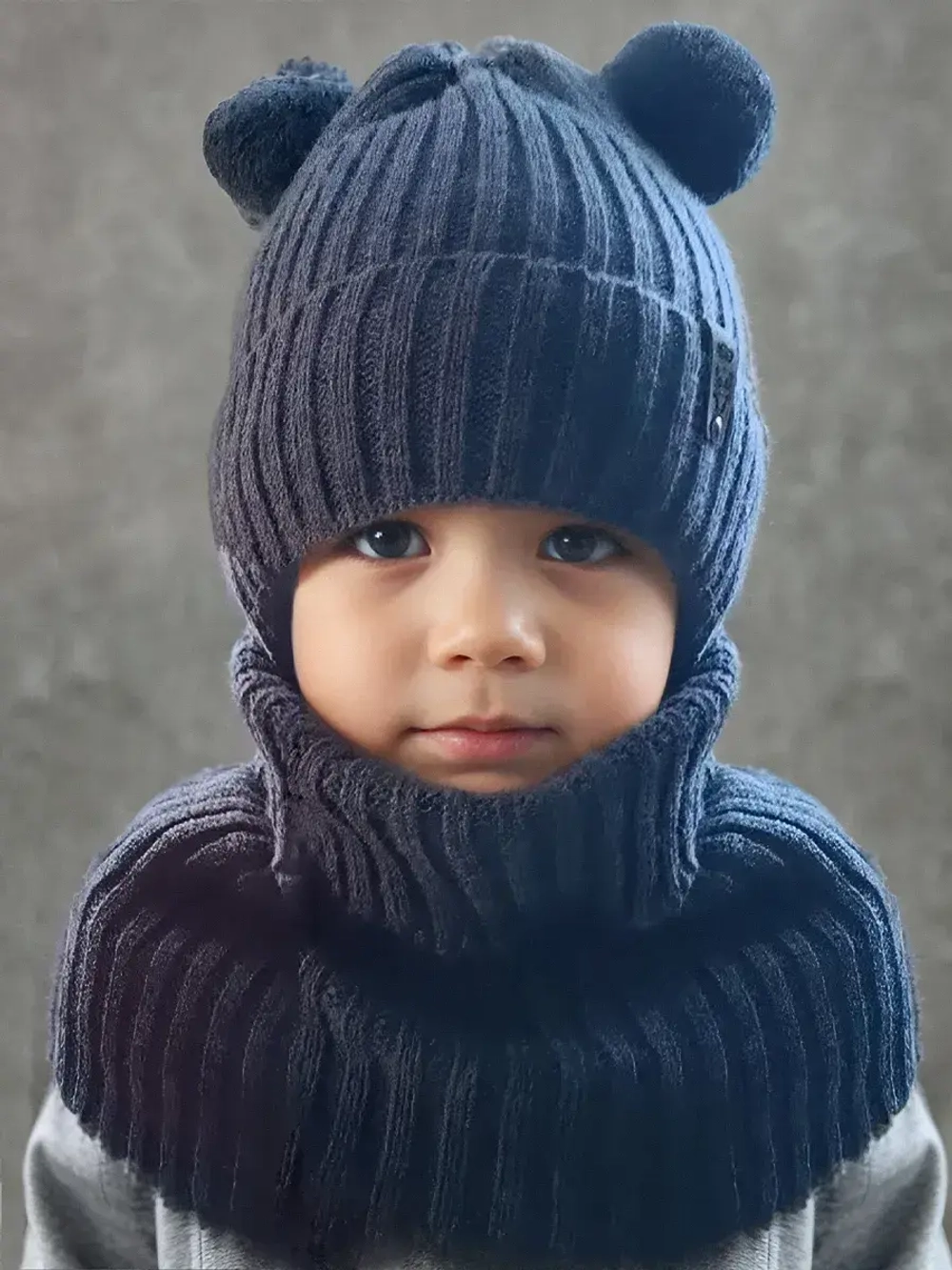 Шапка для мальчика со снудом осенняя