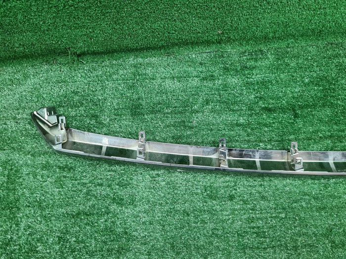 Молдинг решетки радиатора Lexus RX 4 (2019-2022)